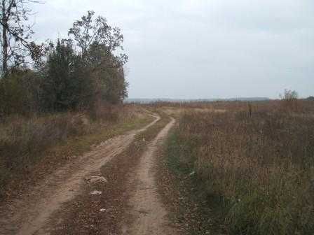 Продається ділянка в коттеджному містечку.