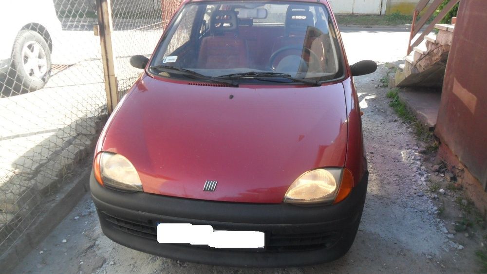 Fiat Seicento 900,wiśniowy metalik, przeznaczony na części