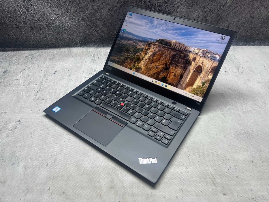 Thinkpad T490s / i5 8365u 4.1GHz / 16GB DDR4 / 256 SSD / 14 FHD / W11