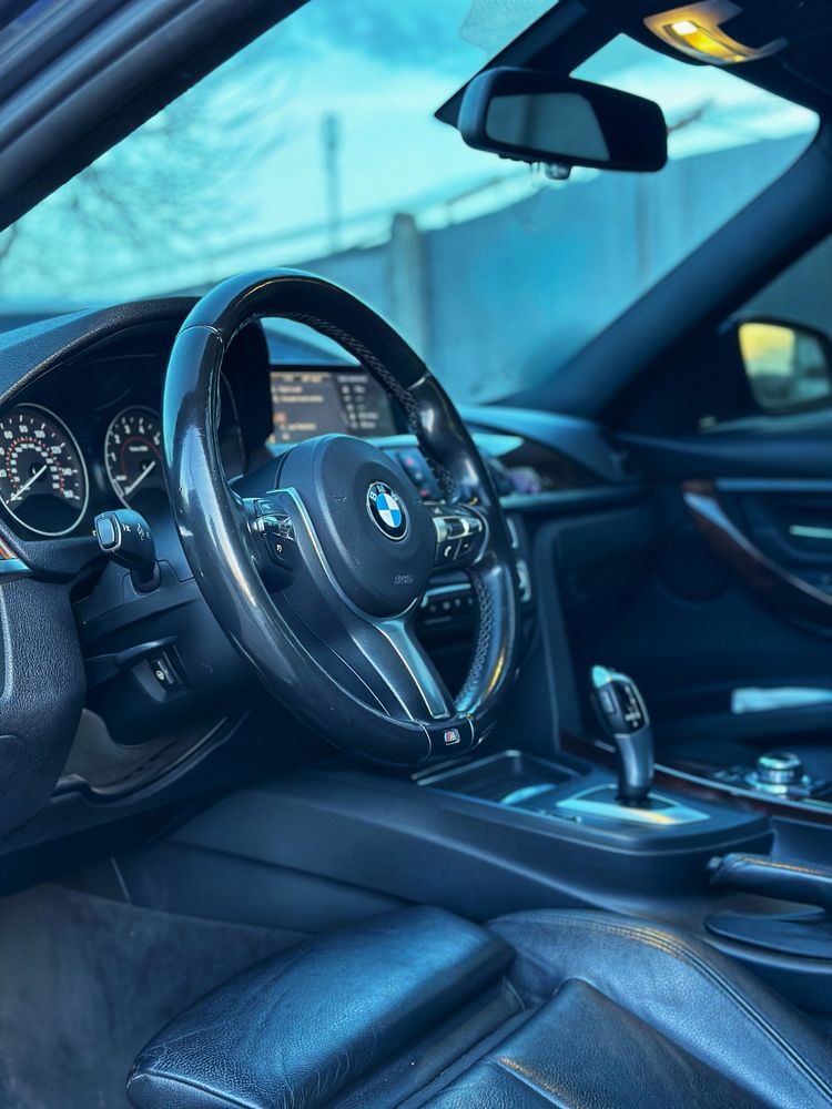 Продам власне авто BMW F30 X-drive 2013 рік