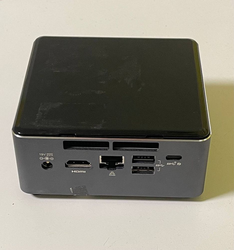 Міні-комп'ютер Intel NUC, NUC7i3BHN