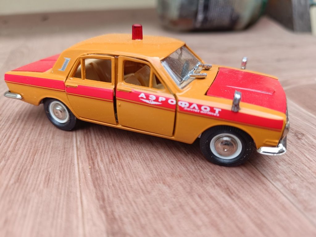Продам модель газ 2401. Масштаб 1:43