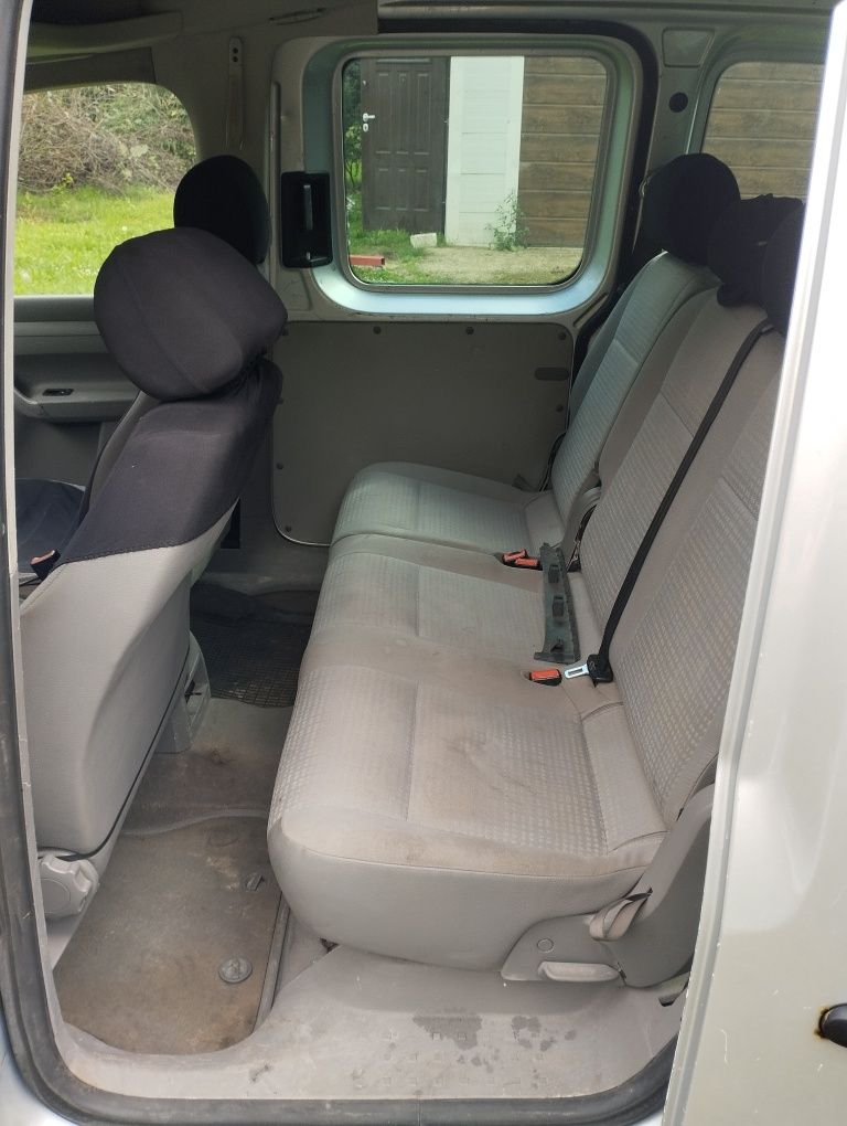 Vw caddy 2004 rok 5osobowy czytać opis
