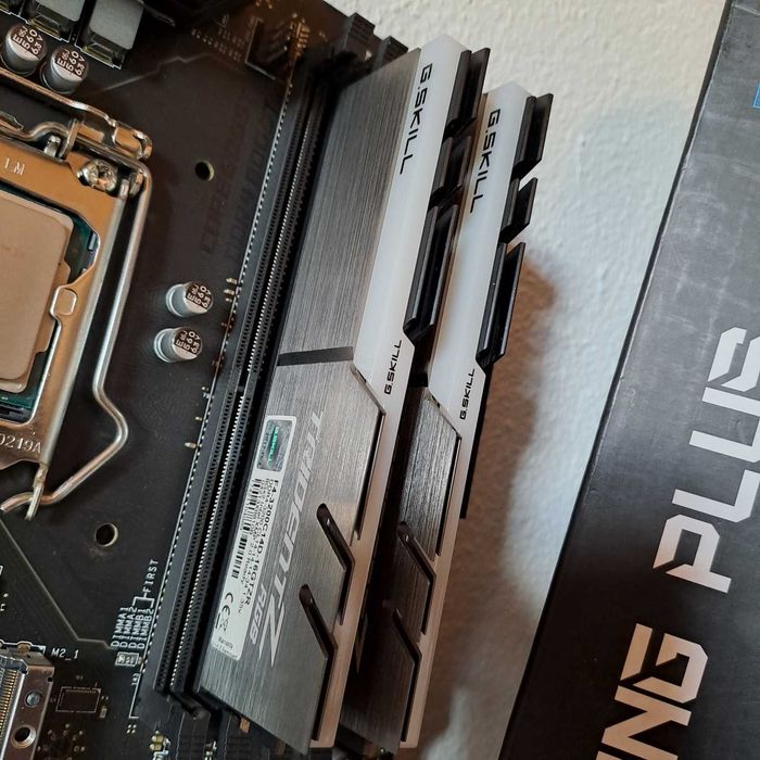 Bundle Intel Core i7-10700K / MSI MPG Z490 Gaming Plus Motherboard64550658334081124