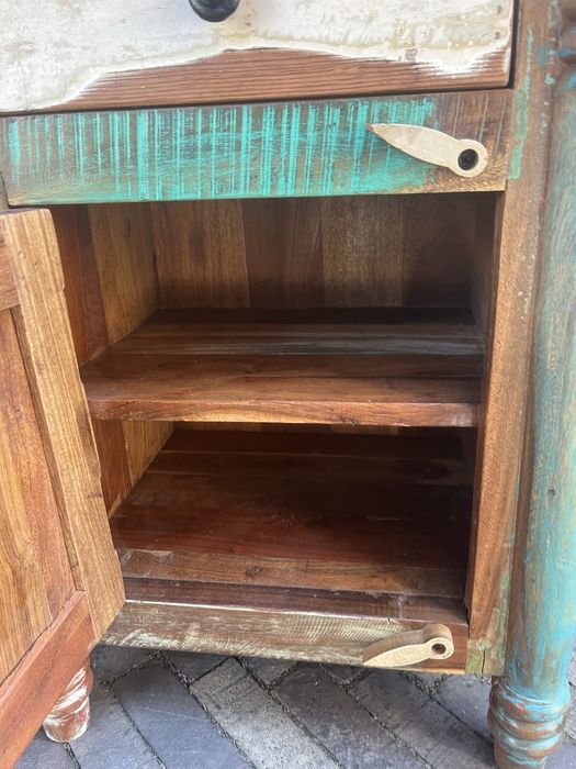 Zestaw mebli firmy kolonialmoebel24.de