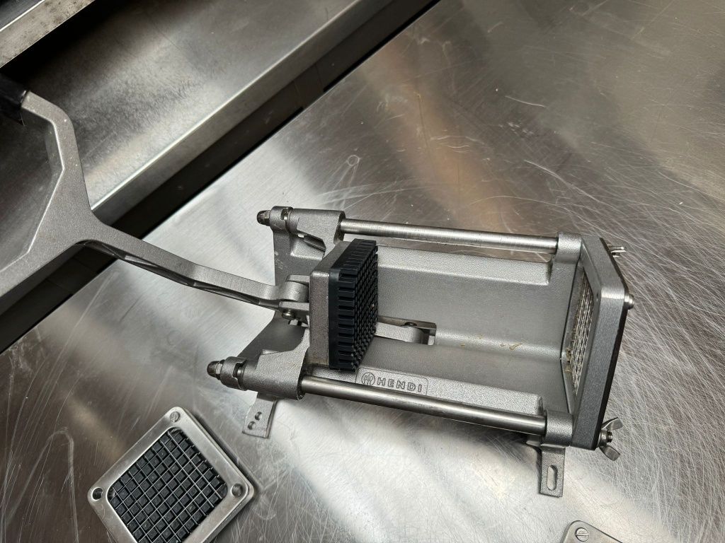 Máquina manual de palitar batatas