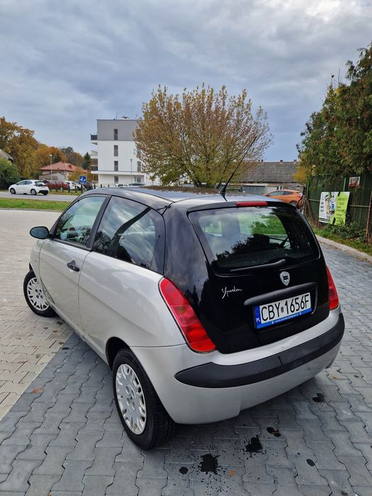 Lancia Ypsilon 1.2 benzyna • Klimatyzacja • 2 komplety opon •