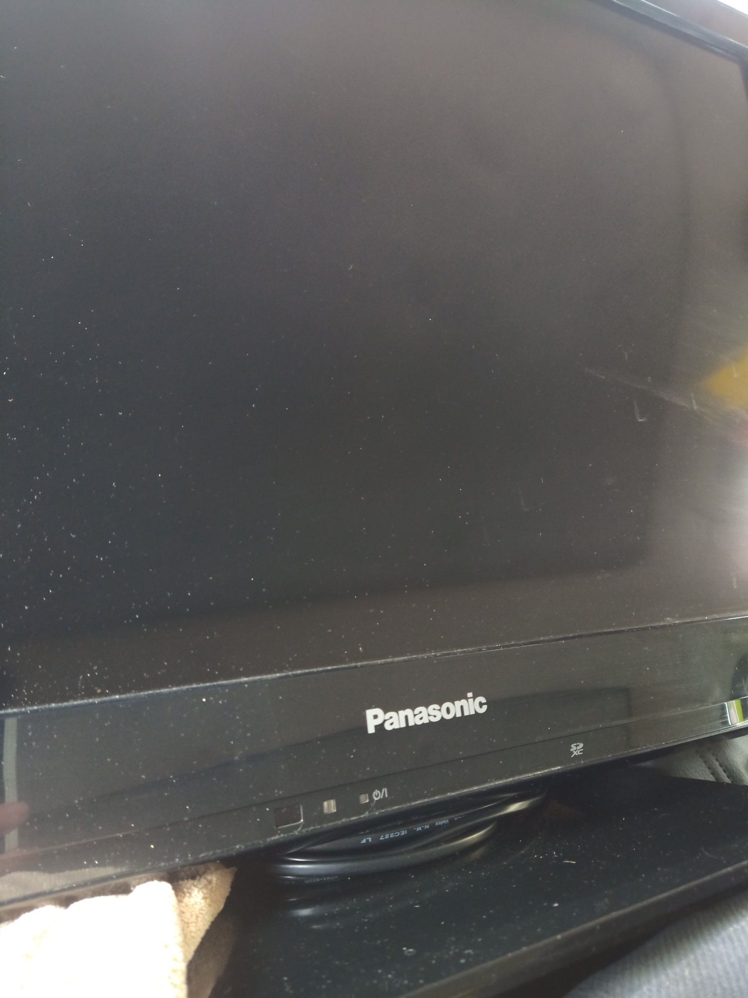 Telewizor Panasonic (starszy model)