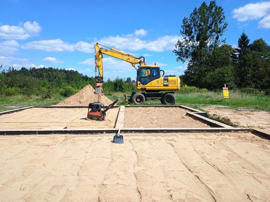 Prace ziemne minikoparką, koparkoładowarką, koparką kołową, wywrotkami