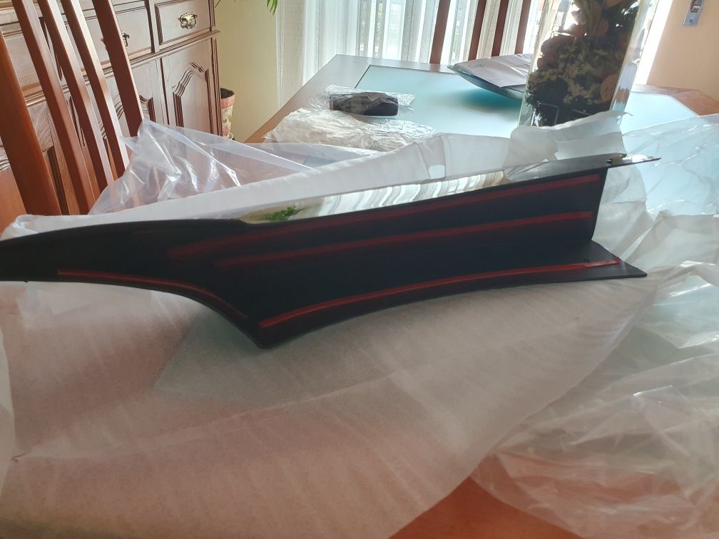 Vendo lips frontal para bmw serie 1