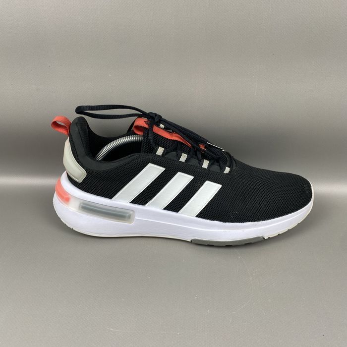 Чоловічі кросівки Adidas Racer IG7323 Black/White Оригінал