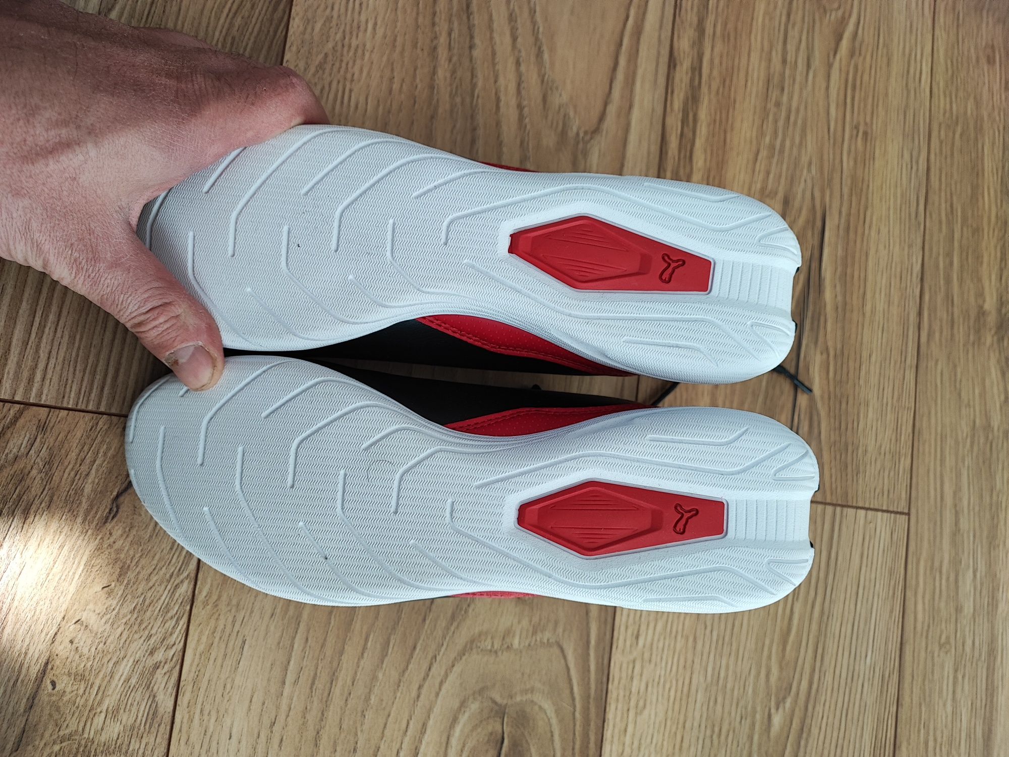 Buty Puma Ferrari Drift Cat Decima Jr. Rozmiar 37,5.