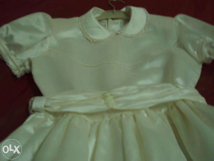 Vestido de cerimonia de criança  novo