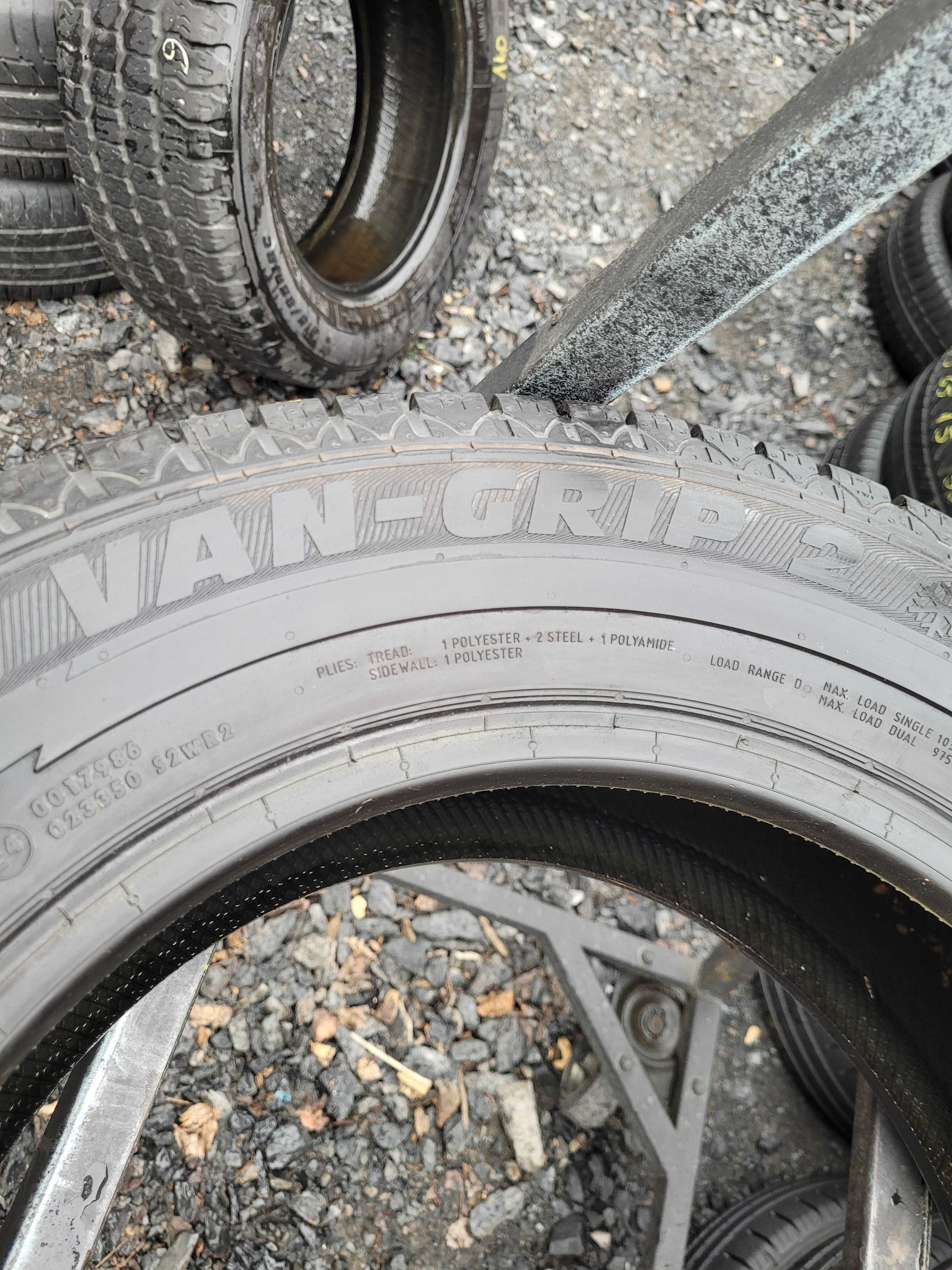 WYSYŁKA Opona Pojedyncza 215 65 R16C Semperit Van-Grip 2 2020r.