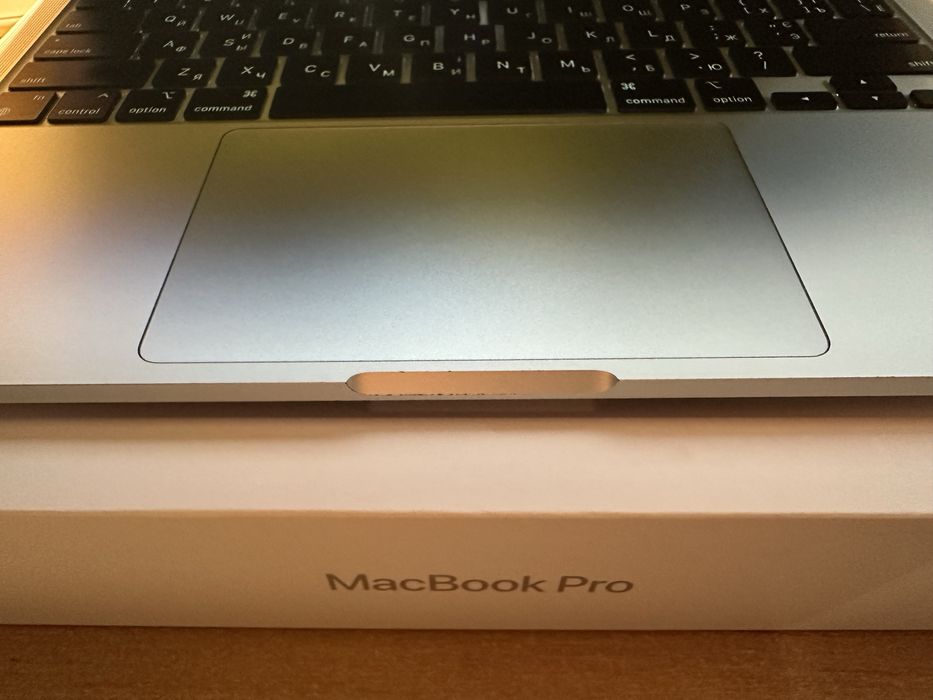 MacBook Pro m1 13 2020 8/256