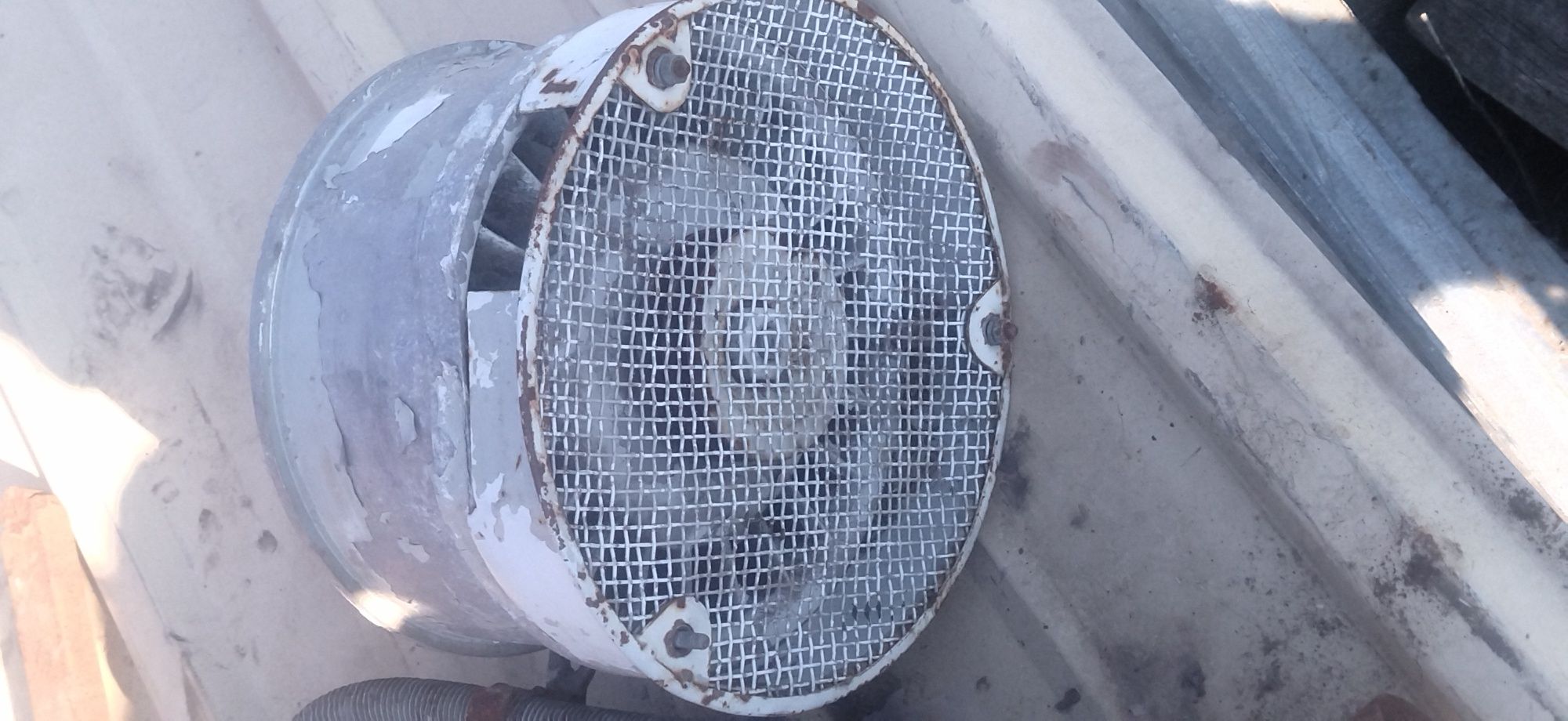 Мотор Т-40в розібраному стані
