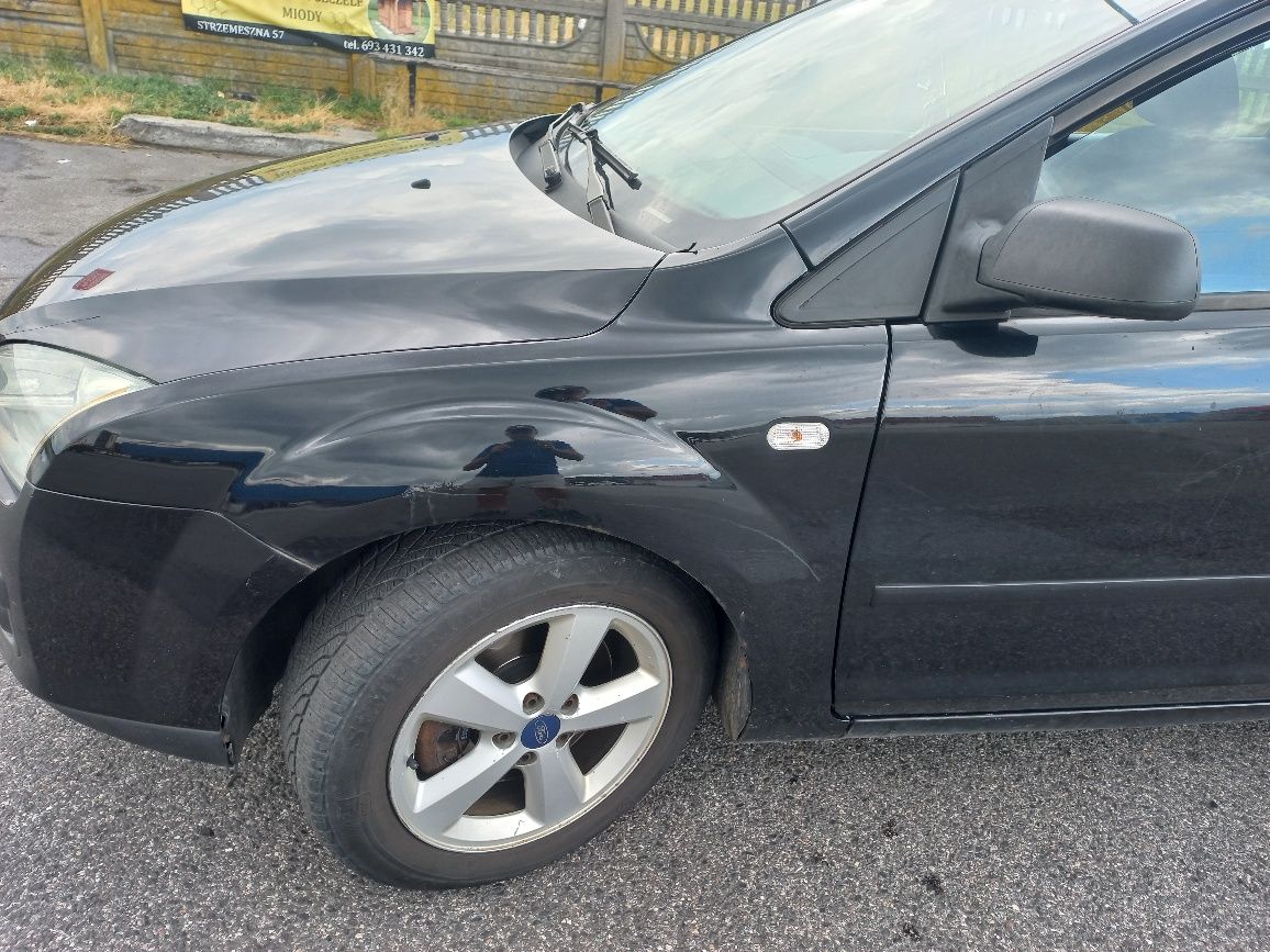 Sprzedam Forda Focusa mk2 2.0 Tdci GhiA dobry stan.