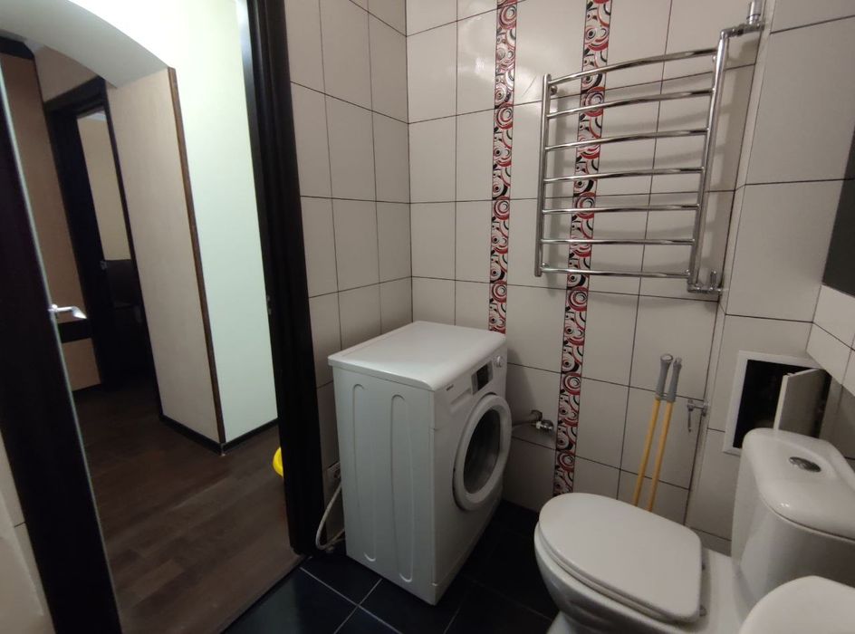Здам Ік квартиру Драгоманова 15а, метро Позняки