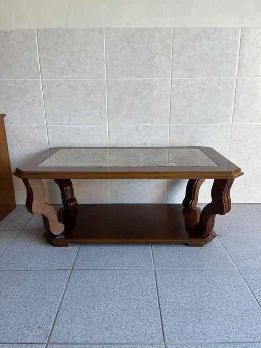 Conjunto de móvel de tv e mesa de centro