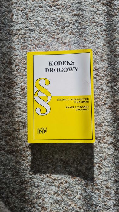 Podręczniki i kodeksy prawne, podręczniki studia