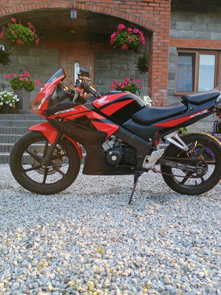 Honda CBR 125r 2010r