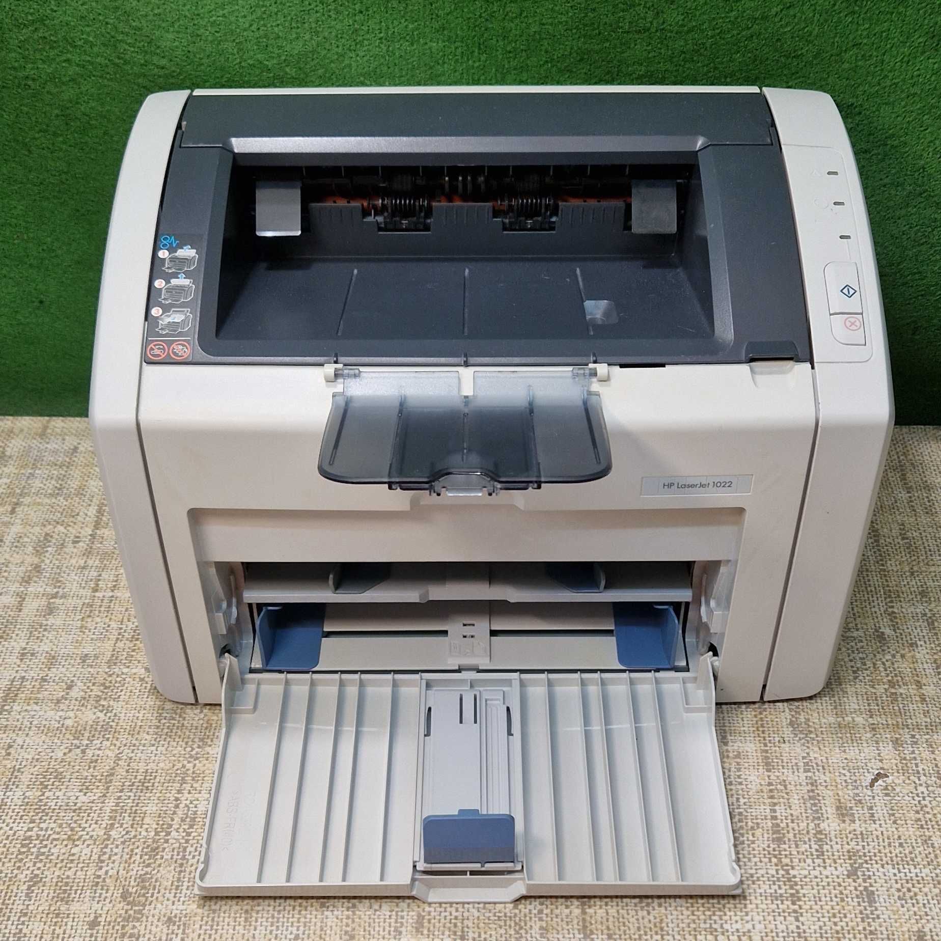 Drukarka laserowa HP 1022 - toner , komplet kabli