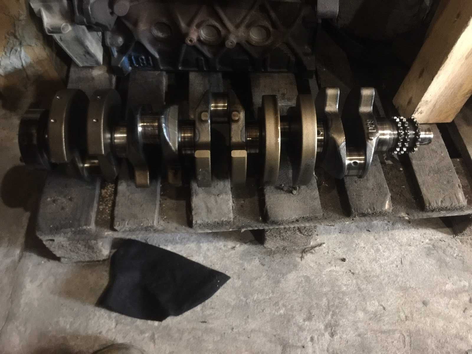 Коленвал Mercedes 2.9tdi OM 602 Sprinter W210 Vario