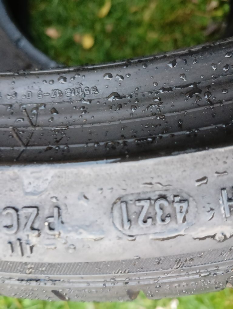 Pirelli Pzero Corsa NO 255.35.20.93y ,6mm z 41.21rok