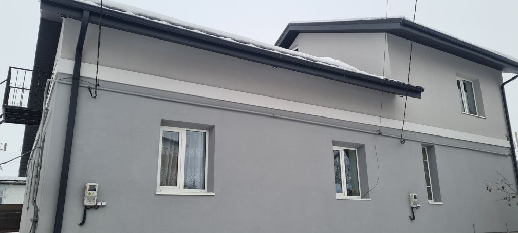 Фасад Утеплення фасадів будинків котеджів Підшива даху Водосток
Оздобл