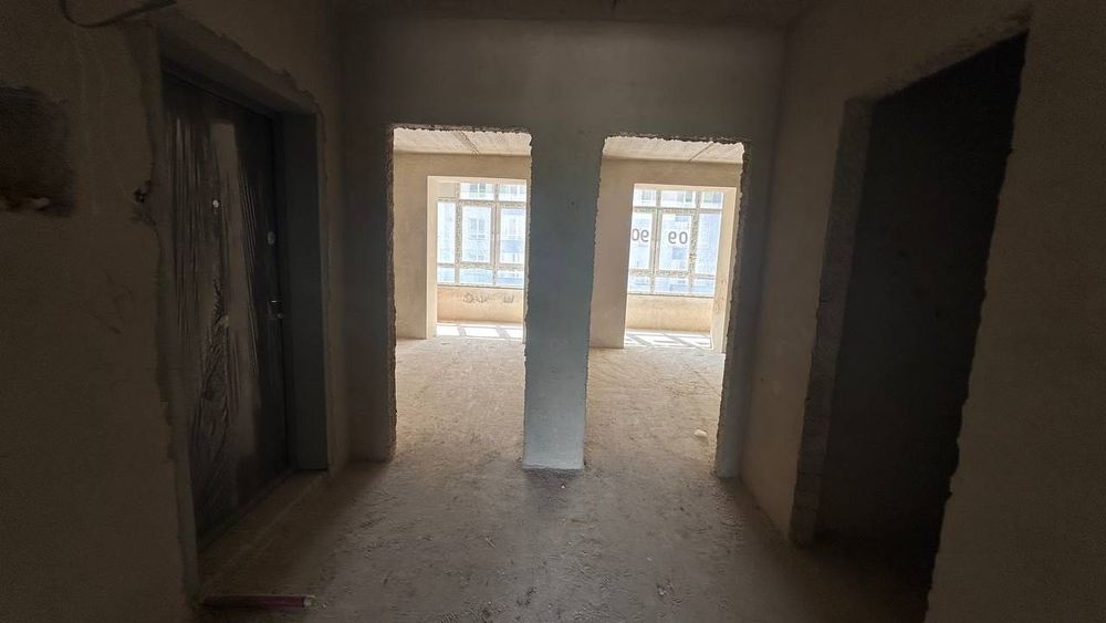 Продаж 3 км квартири в чудовій локації поруч з озером