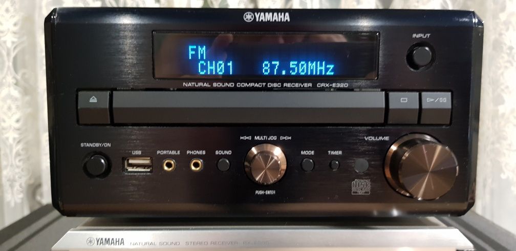 Yamaha RX-E200 стерео ресивер