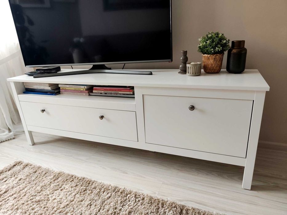 Szafka pod telewizor