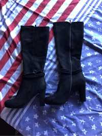 Botas pretas mulher