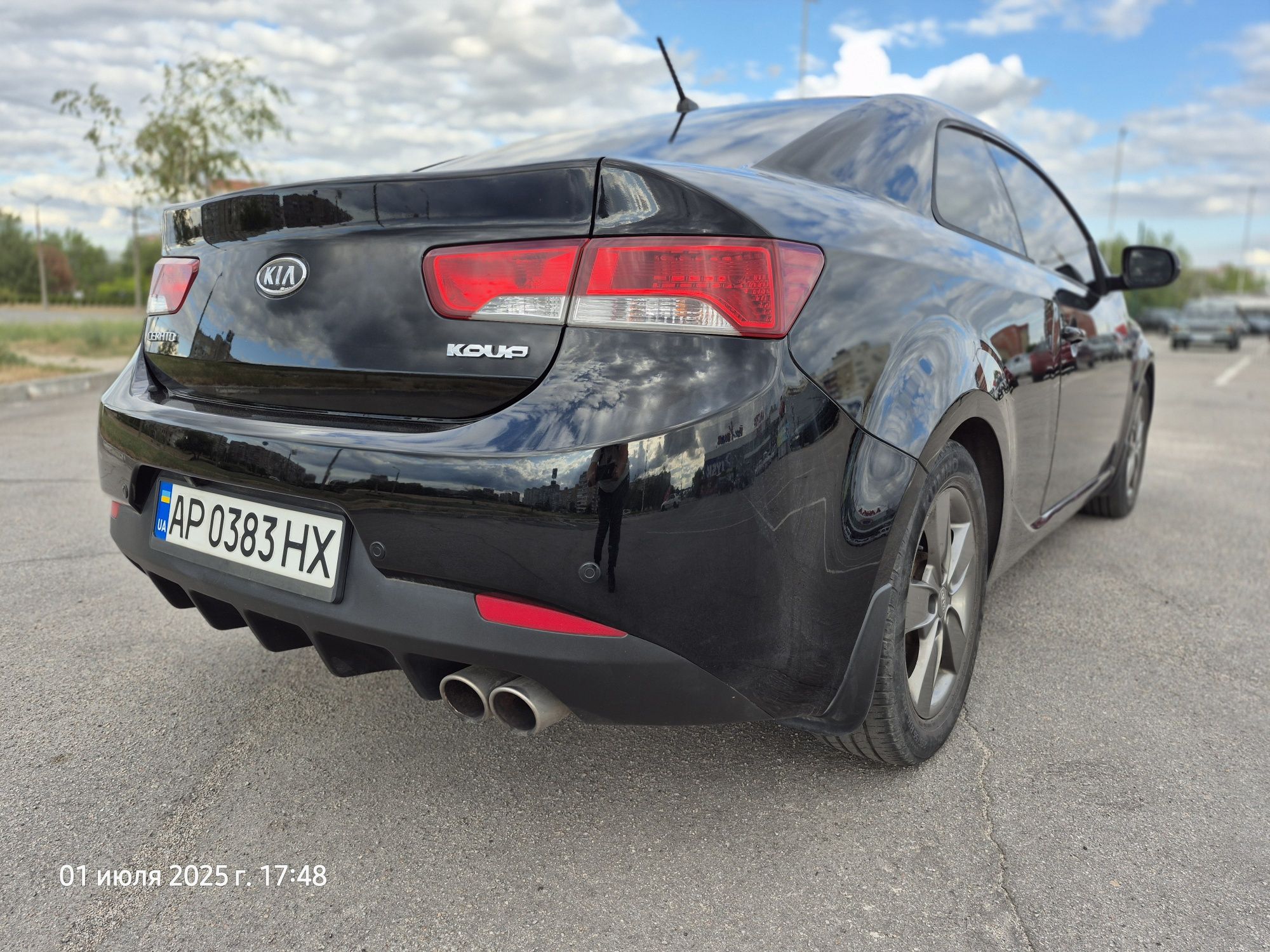 KIA Coup 1,6 мех газ-бенз