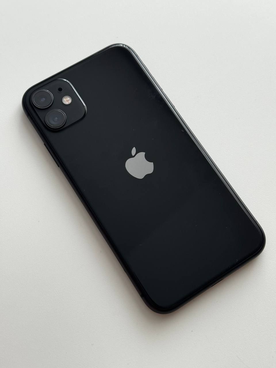 Apple iPhone, 11