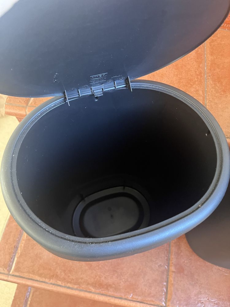 Lixeiras para a casa