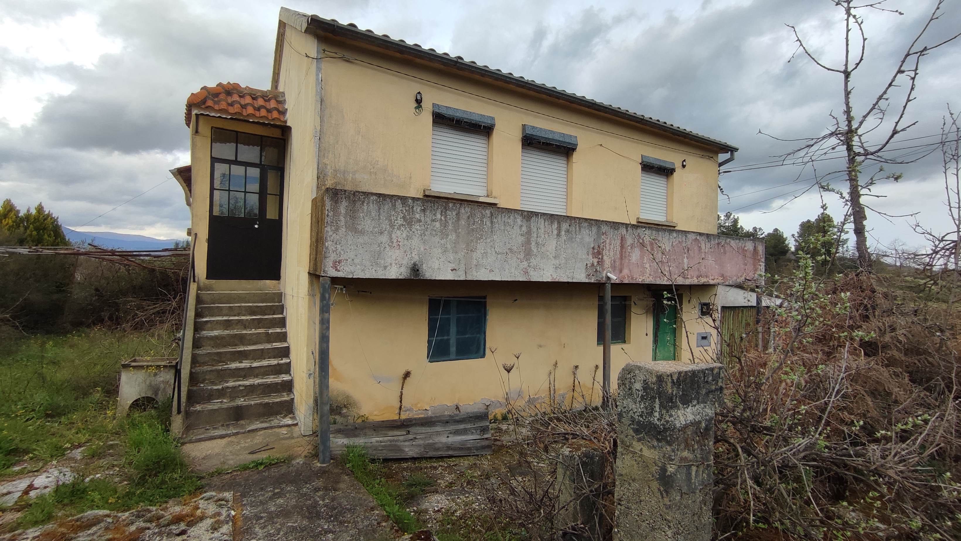 Belmonte - 2 apartamentos em moradia com garagem (Terreno 1250 m2)