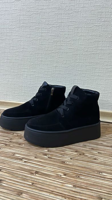 Женский замшевые хайтопы (внутри байка) 40 размер 26,0 стелька