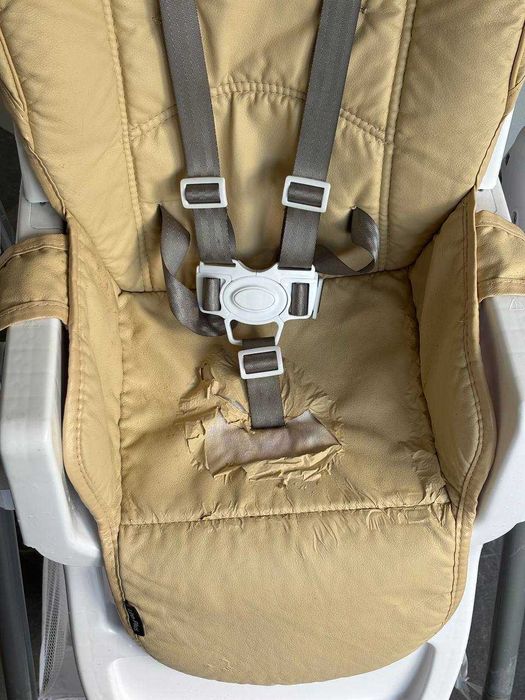 Cadeira alta para bebé – Dobrável e prática