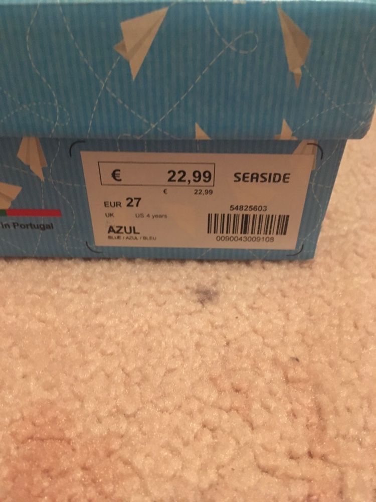 Sapatos Seaside NOVOS de menino número 27