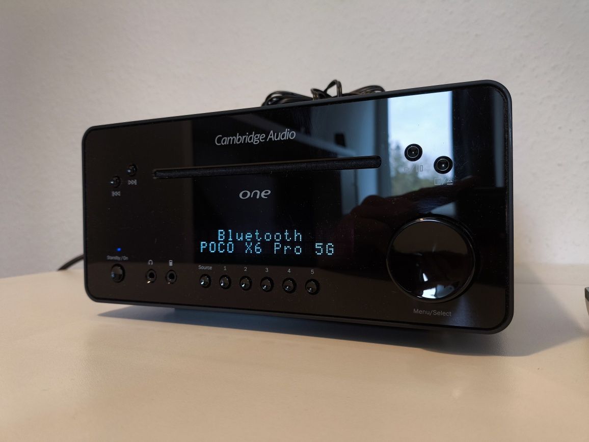 Amplituner Cambridge Audio One CD-RX30 bluetooth