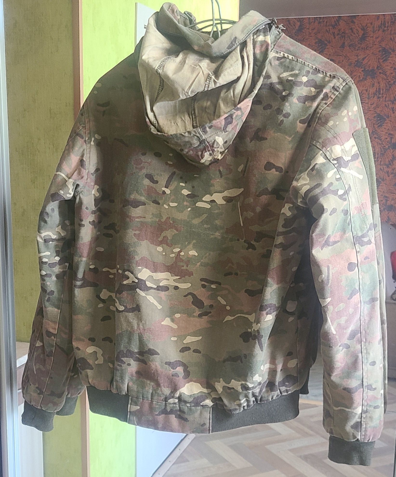 Військова куртка мультикам L