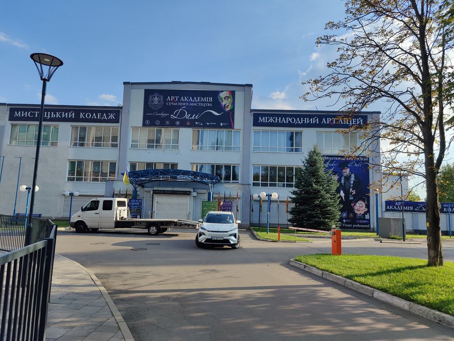 353,4м² виробниче,офісне,Поділ,Варшавський,Ретровіль,правий