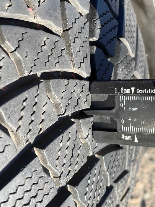 ЗИМА 205/55R16 BRIDGESTONE - 2шт.  - 2022 - Есть и другие шины