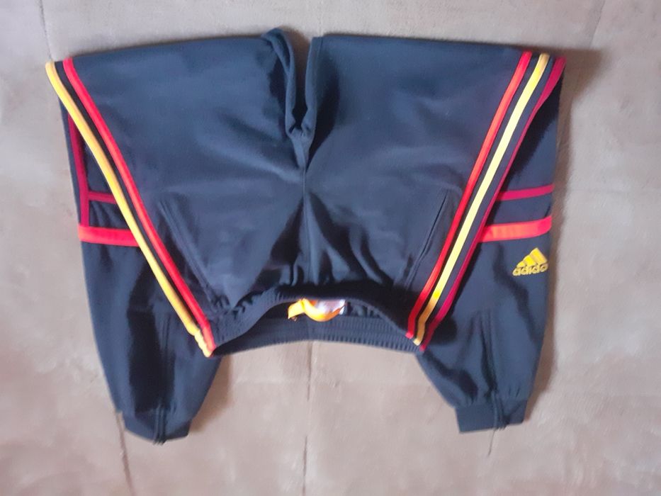 Calças adidas tm 13/14 Anos impecáveis