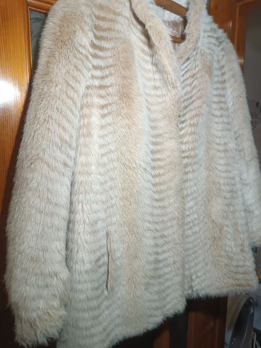 Шубка нова з Європи 10з10