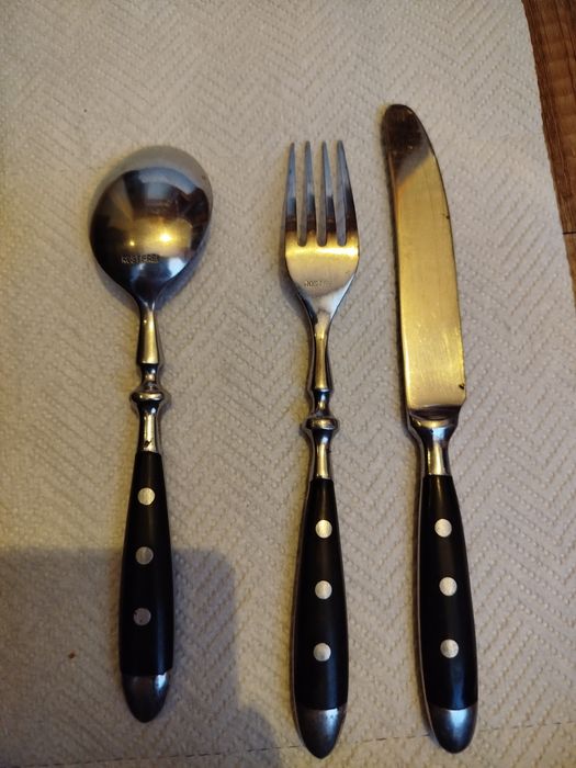 Zestaw sztućców przedwojennych, Rostfrei