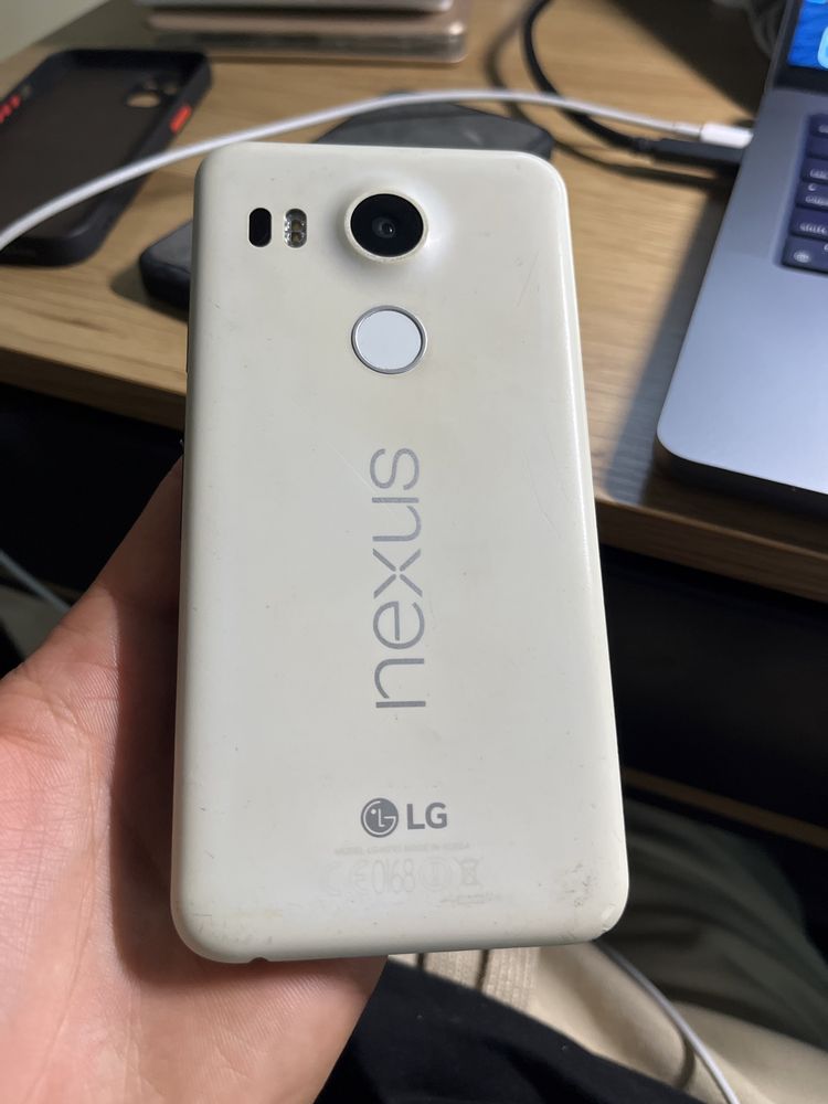 Google LG Nexus 5x на запчастини