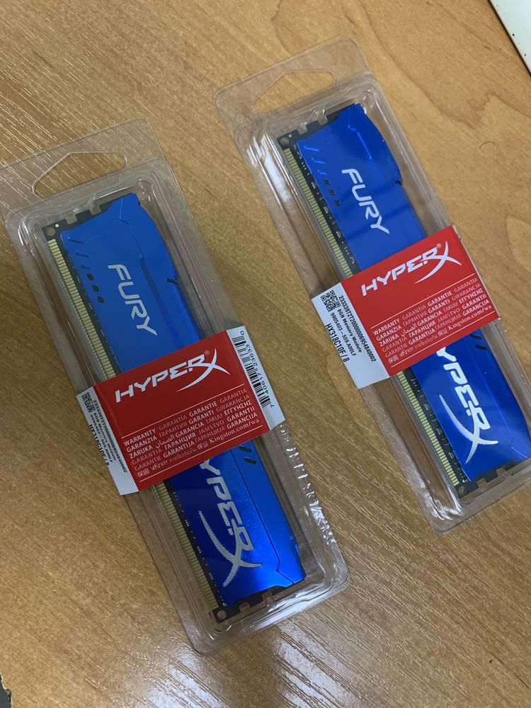 HyperX FURY black, blue, red 8GB, 16gb(kit 2x8gb) DDR3, 1866Mhz ОЗУ