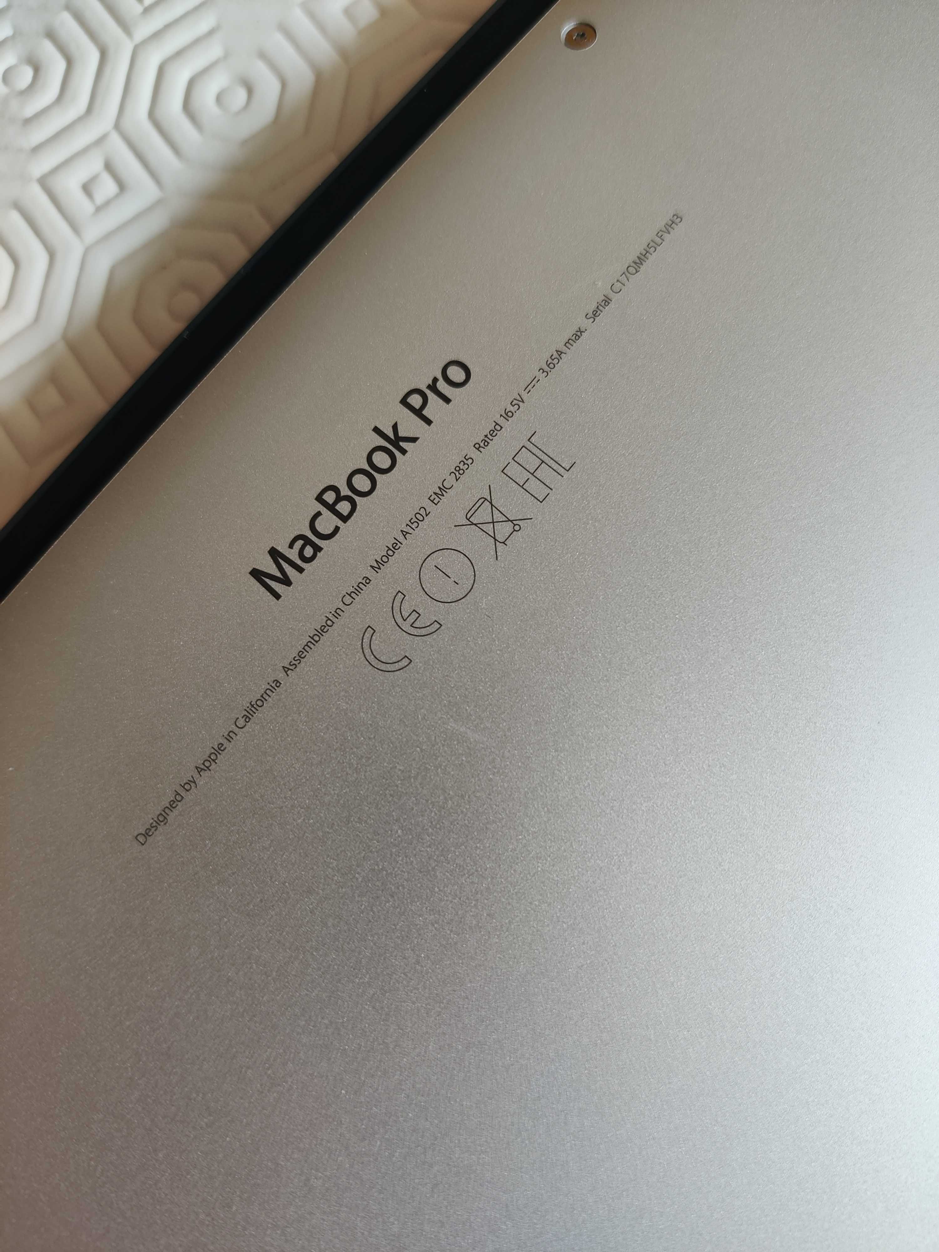 MacBook Pro Model A1502 (Inicio de 2015) | 128GB / 8GB | Intel Core I5